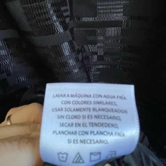 Apostrophe Black cap sleeve belted dress women’s size 6. - Picture 11 of 13